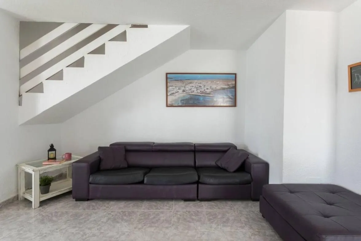 Corralejo Beachfront Villa Remos: Lobos Island View & Private Pool